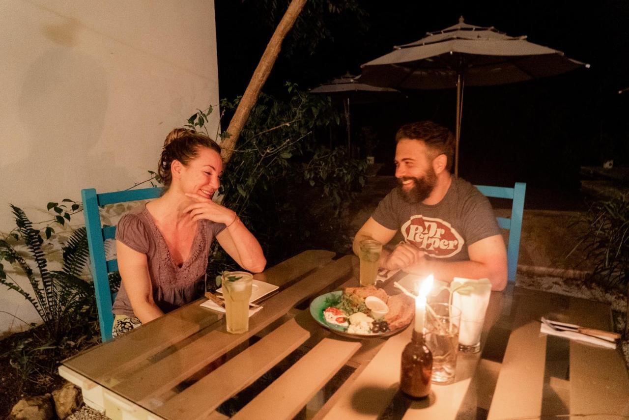 Driftwood Glamping & Boutique Hotel Playa Guiones エクステリア 写真